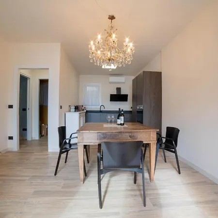 Robur Gardae Panoramic וילה